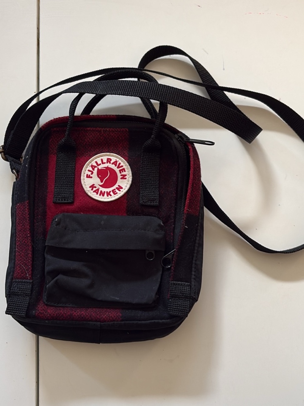 Fjallraven kanken Small Crossbody Bag - Burgundy/Black